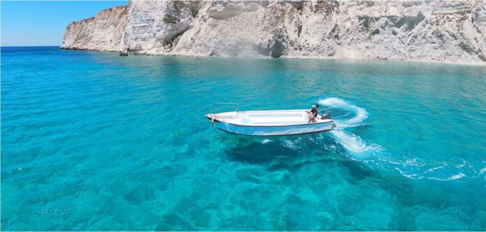 epidoma adeias 2.jpg epidoma adeias 2.jpg