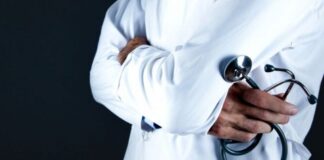 giatros 1024x572.jpg