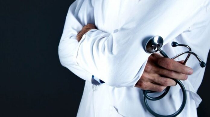 giatros 1024x572.jpg