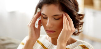 ogkos ston egkefalo.jpg