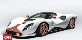 18680b39 De tomaso P72 1 og.jpg