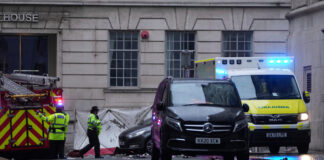 AP25146670849528 1.jpg