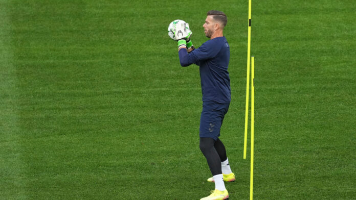 AP25147574771628 1.jpg