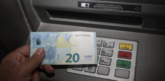 ATM lefta .syntaxeis 2536258.jpg