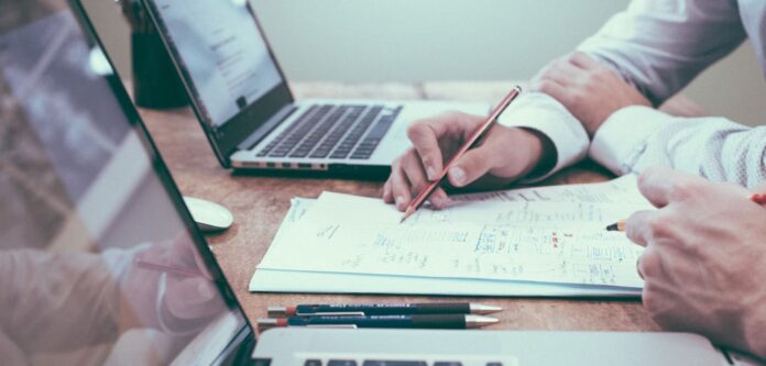 Anaptyksiakos Nomos 1 1.jpg