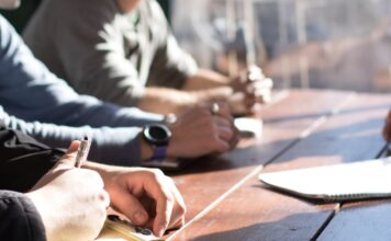 Anaptyksiakos Nomos 1.jpg