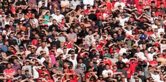 Manchester United fans.jpg