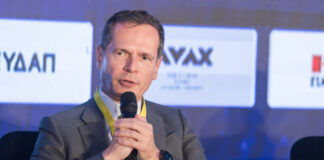 manousakis 618x412.jpg