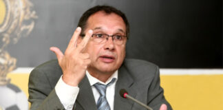 o alexis dedes neos g antiproedros tis pae aek denlarge.jpg