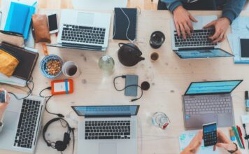 theseis ergasias 1.jpg