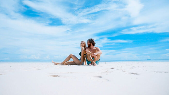 1751606478 afroditi stous didymous.jpg