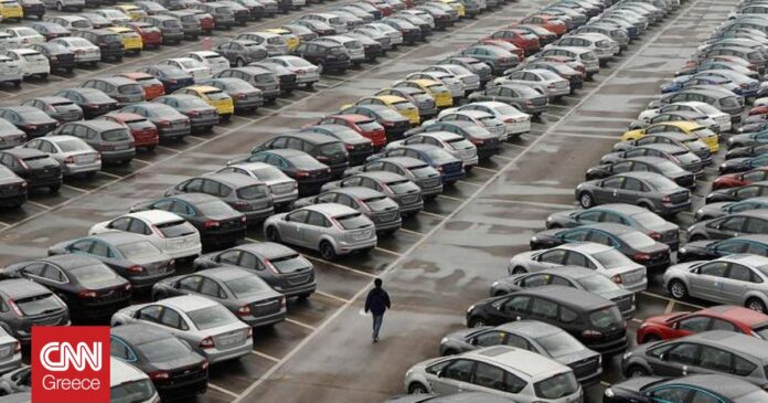 1de3b74c cars in port og.jpg