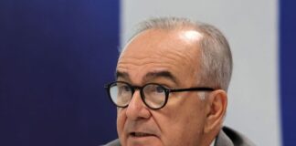 Nikos Papathanasis 1 2.jpg