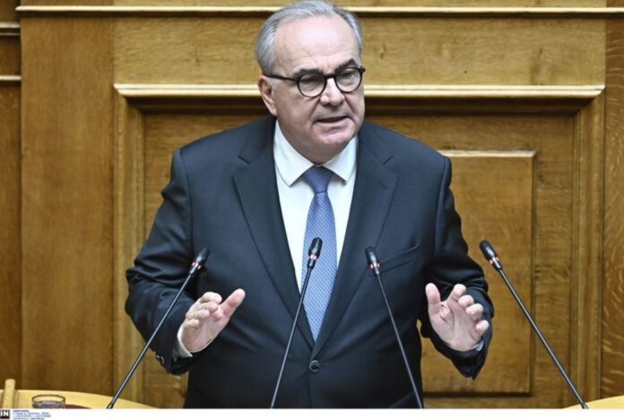 Nikos Papathanasis 2.jpg