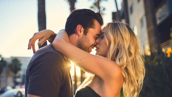 afroditi se exagono.jpg afroditi se exagono.jpg