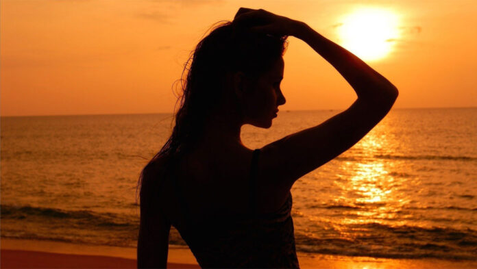 afroditi se synodo.jpg