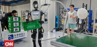 c407db0e sxoli robot kina og.jpg