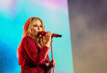 Κάιλι Μινόγκ: Κατέκτησε για 11η φορά την κορυφή των βρετανικών charts και «ισοφάρισε» τους David Bowie και Eminem kylie minogue reuters 1 1200x630.jpg