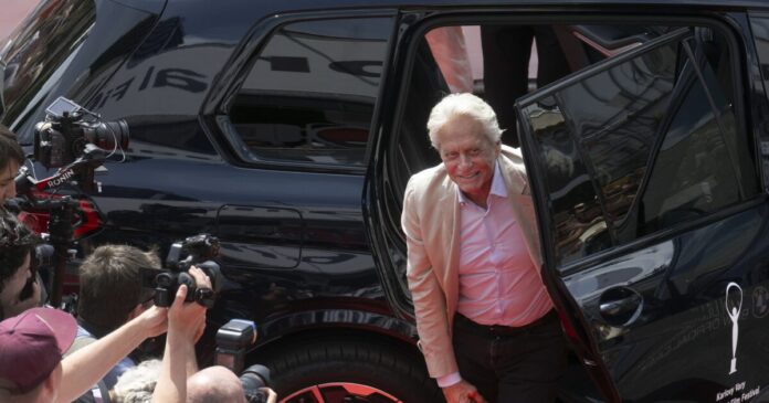 michael douglas1 1200x630.jpg