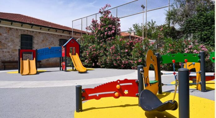 paidikoi stathmoi 1.jpg