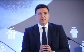 Basilis Kikilias 3.jpg