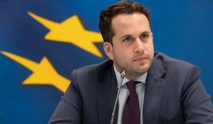 Omiros Tsapalos 2.jpg Omiros Tsapalos 2.jpg