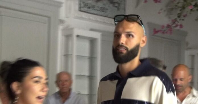 fournie mykonos 1200x630.jpg