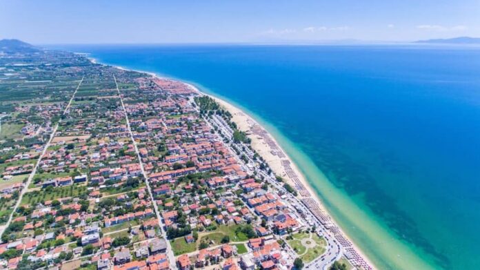 paralia ofruniou.jpg