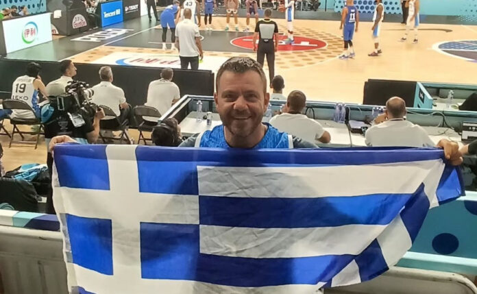 0984436040b8b03a06d075ce2ffb3d2f L.jpg