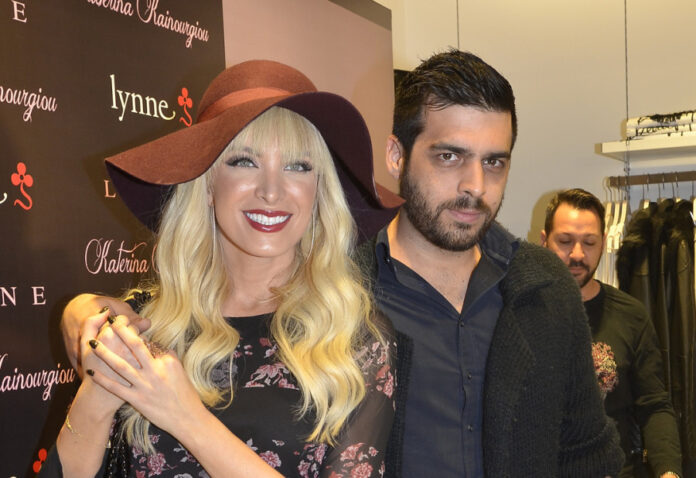 1b9d0ac49b57bb6ee1bc4ff61e3417fa L.jpg