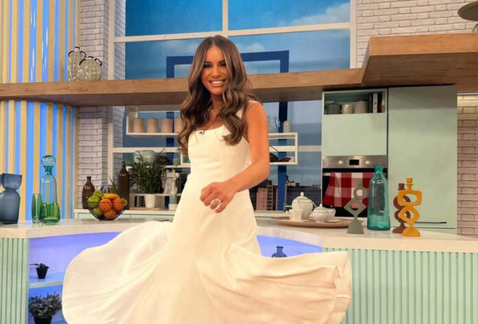 1e727fb8a89bd8559fe3cab5d6a59258 L.jpg