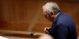 2025 09 08T172458Z 1712895596 RC2SNGARVA0B RTRMADP 5 FRANCE POLITICS 1200x800 1 1024x683.jpg