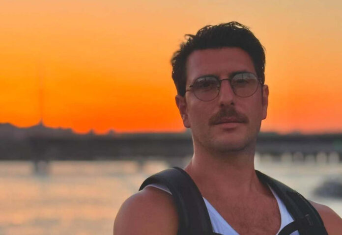 22aff0a806b88500862eb52dace40b41 L.jpg