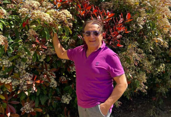 2ec632a21f59fc01c992f85d49e33ebf L.jpg 2ec632a21f59fc01c992f85d49e33ebf L.jpg