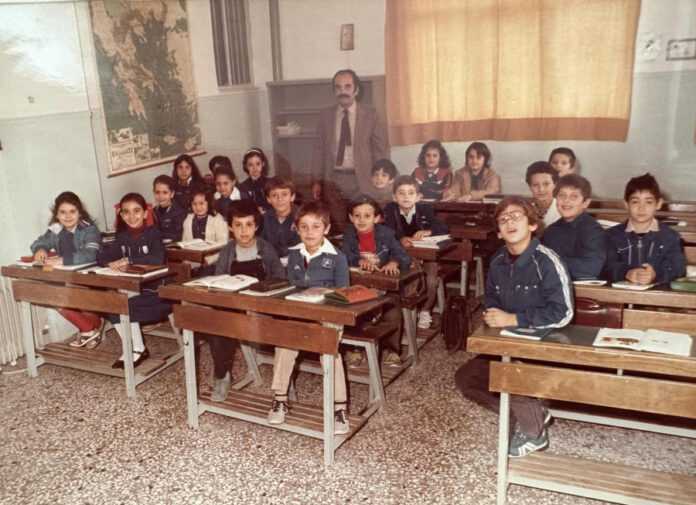 4ab7f84a7913a27d10f1996a064e5b09 L.jpg