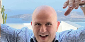 4bbc54760bd403af915c8d4a65358aac L.jpg