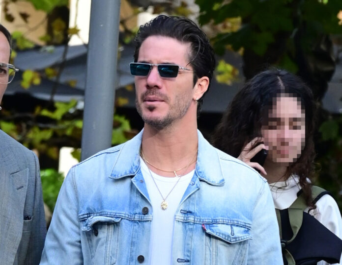 63ae8b36de886dfd4b8aed8959e3564f L.jpg