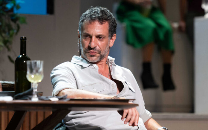 7389cf39af35a20ab45d3bbeb65a7362 L.jpg