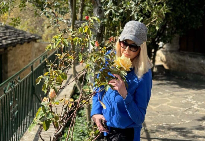 8c43dae8d2dc4132af754873b965cdcc L.jpg