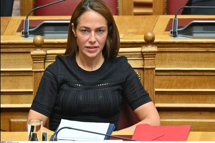 Domna Mixailidoy 1.jpg