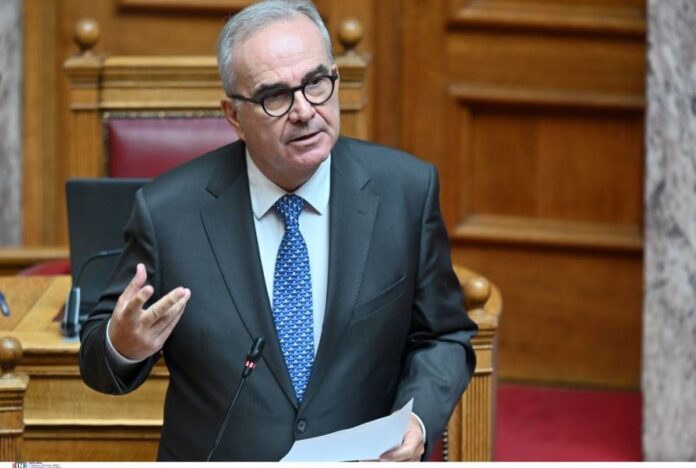 Nikos Papathanasis 1 2.jpg