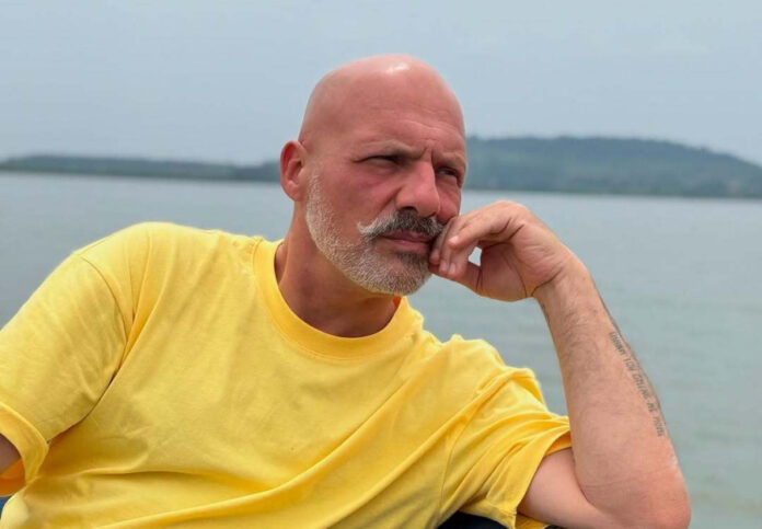 a08d54034d5feb49a0580423c450889e L.jpg