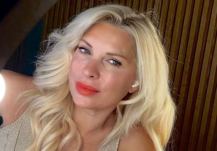 a624ddeca21f92dbadf366bddc425657 L.jpg