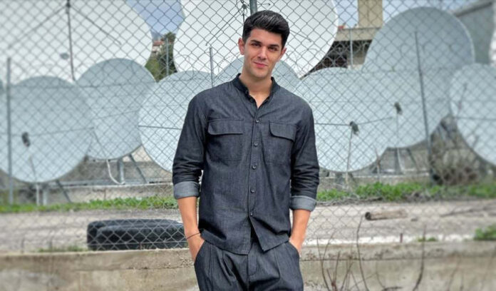 cc5708607444b29e9f2ecbd4cd599032 L.jpg