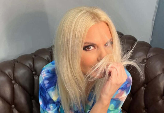 d59747bf6f9aae532f6c82adc03dad9b L.jpg