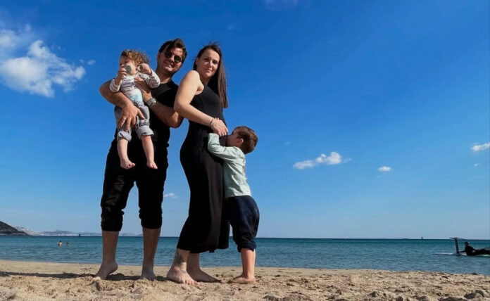 e0017ebf742b2a5adfb2a400e0c0cd81 L.jpg