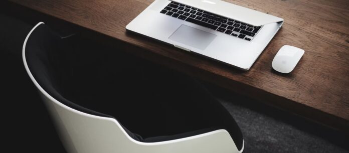 ereuna 1.jpg ereuna 1.jpg