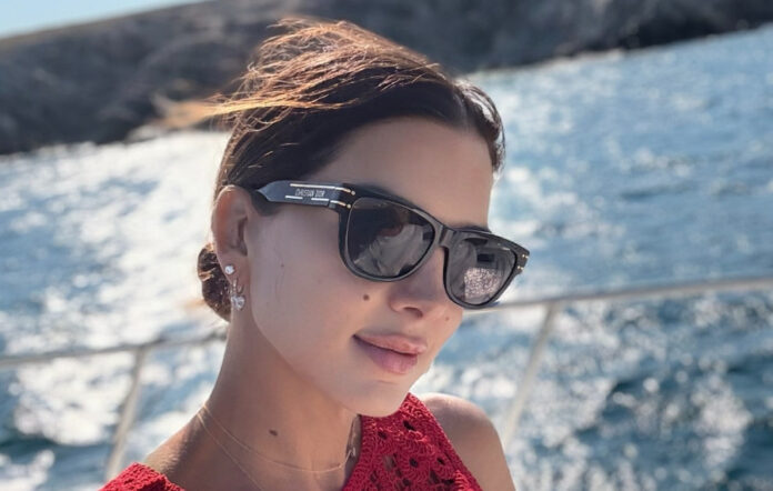 f52262d12199852a950c1786637eb011 L.jpg