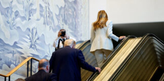 kyliomeni trump melania 1200x630.jpg