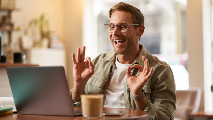 oikonomiki epitychia.jpg